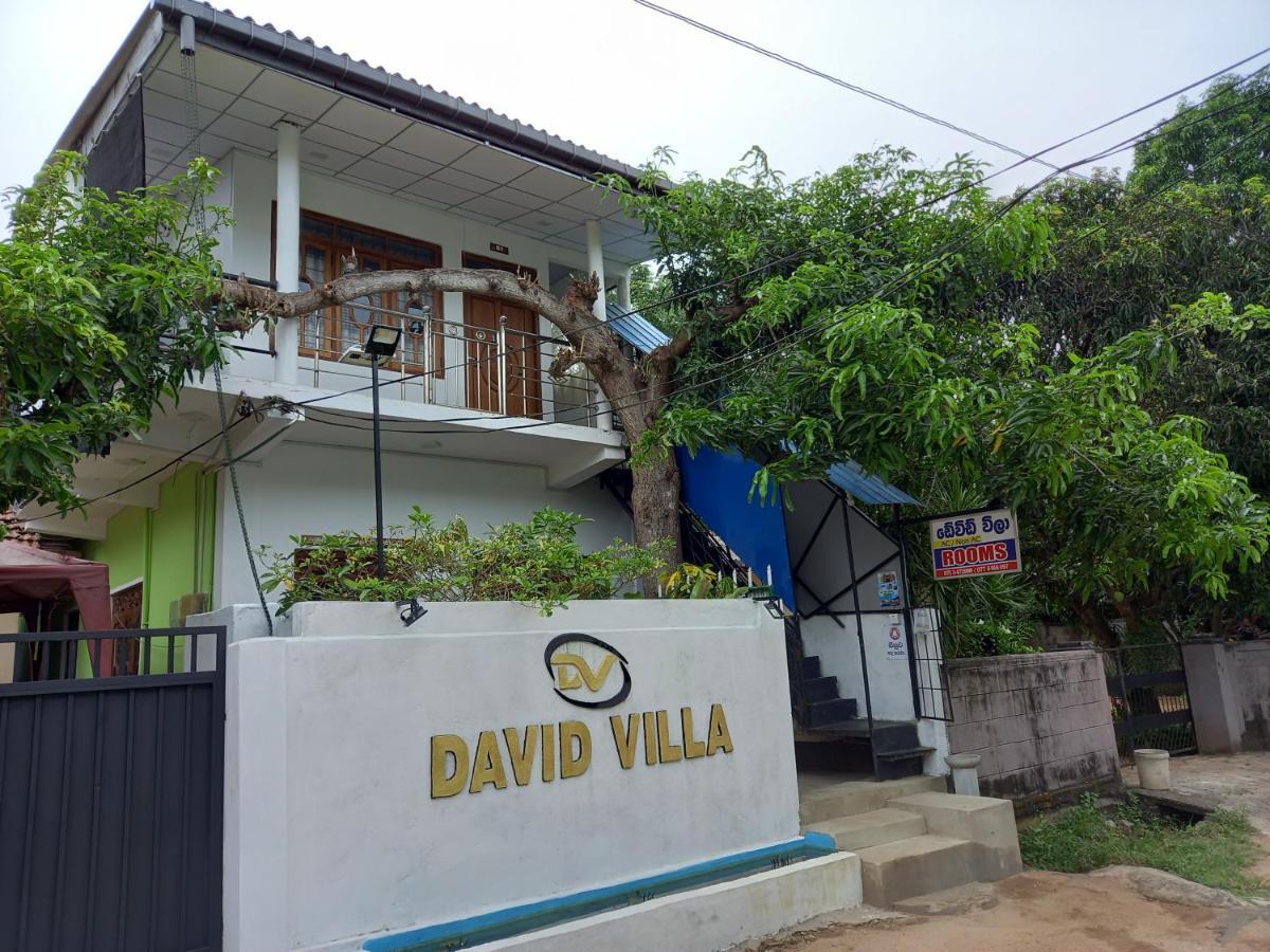 David Villa Anuradhapura Bagian luar foto