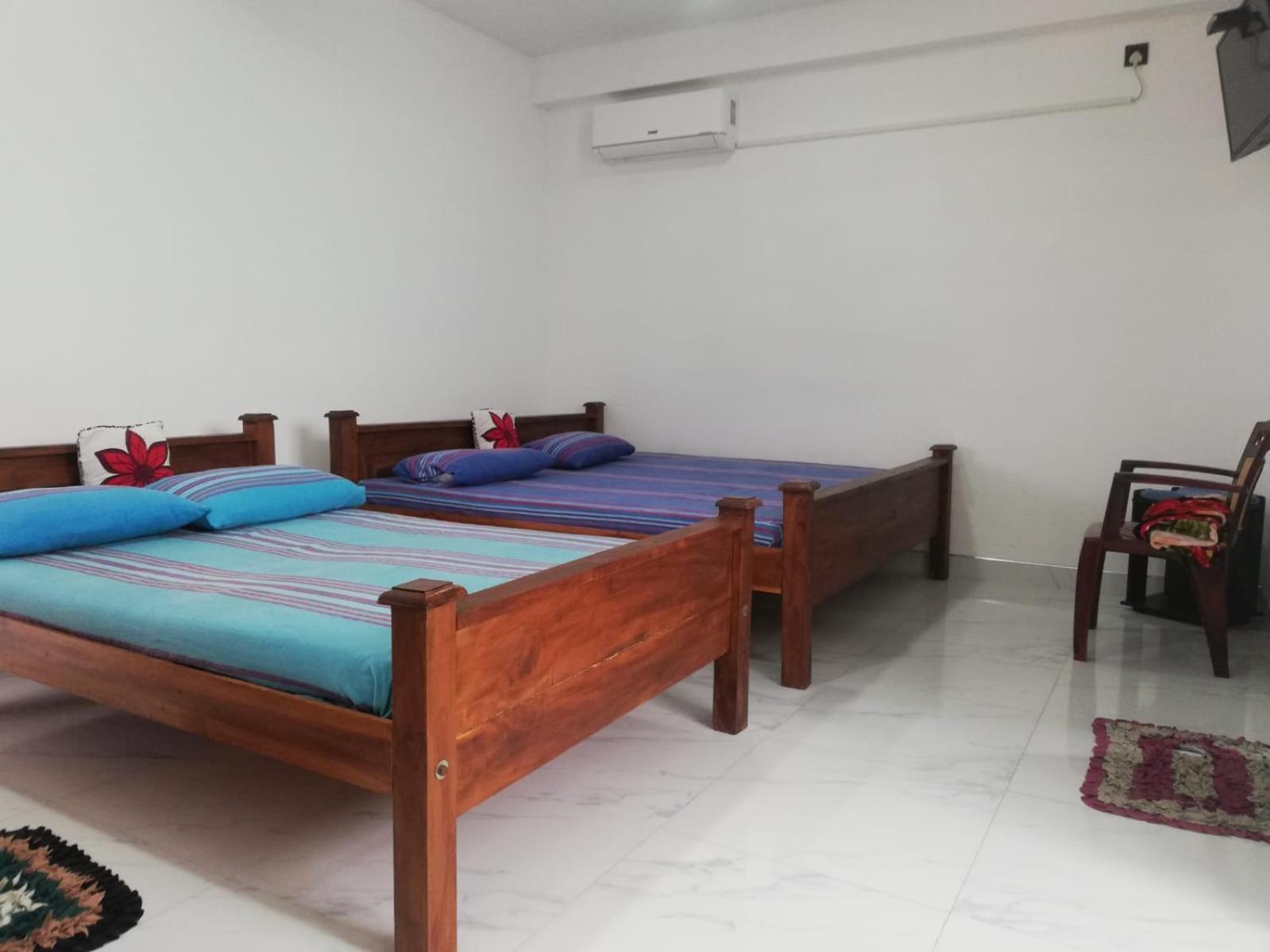 David Villa Anuradhapura Bagian luar foto