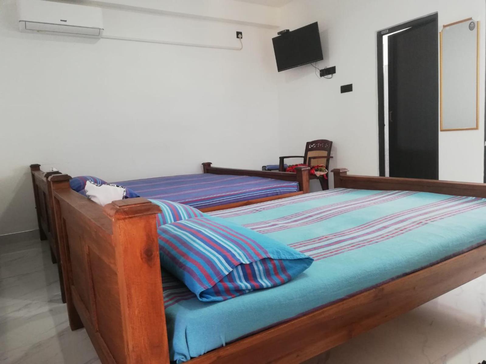 David Villa Anuradhapura Bagian luar foto