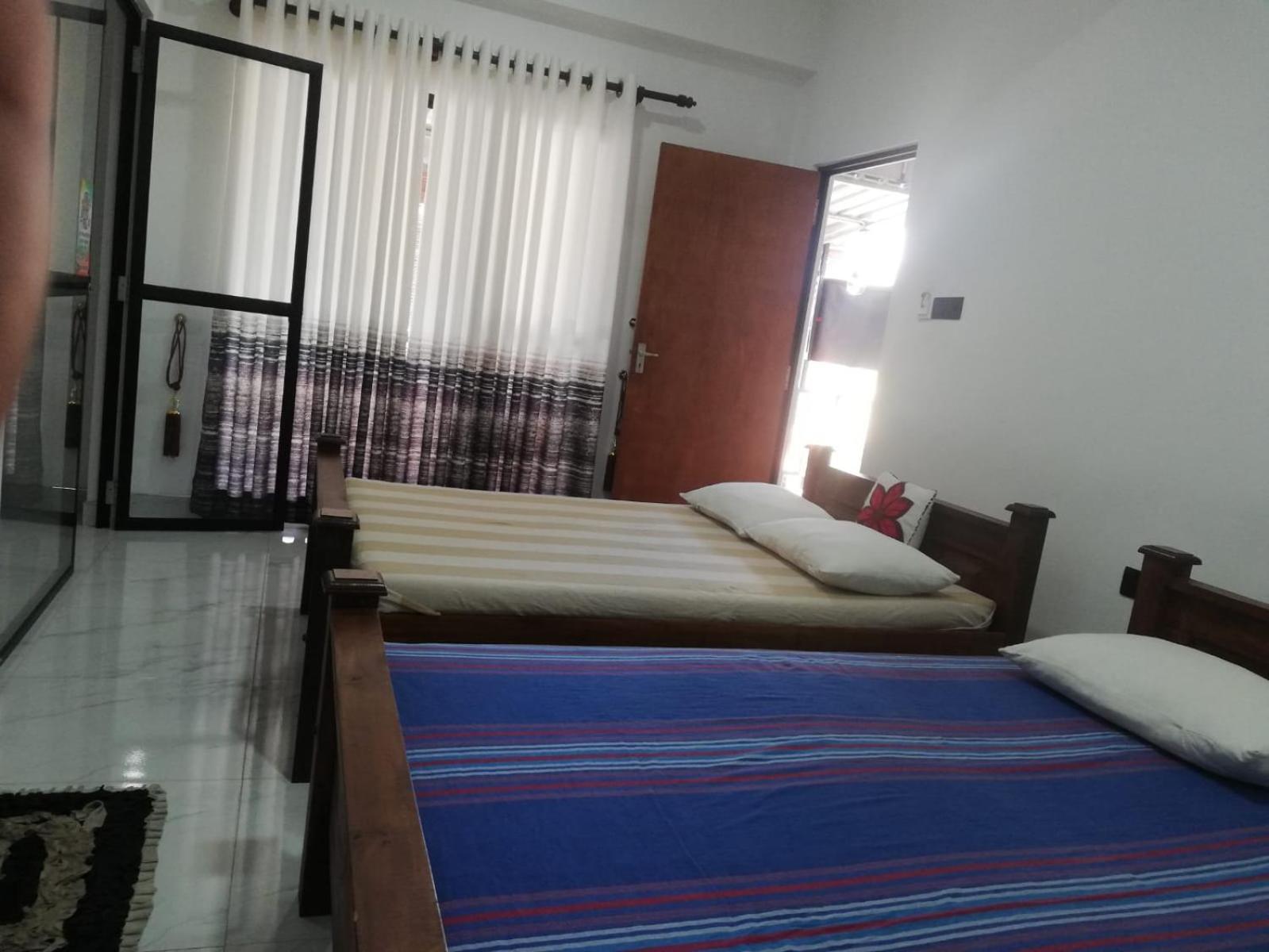 David Villa Anuradhapura Bagian luar foto