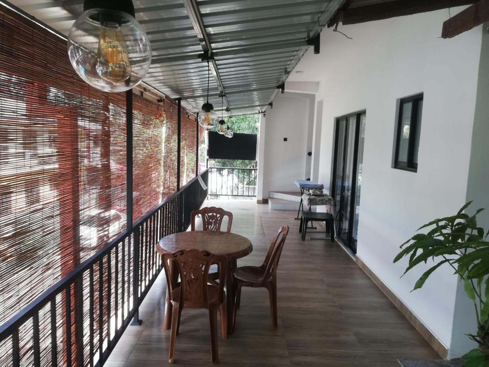 David Villa Anuradhapura Bagian luar foto